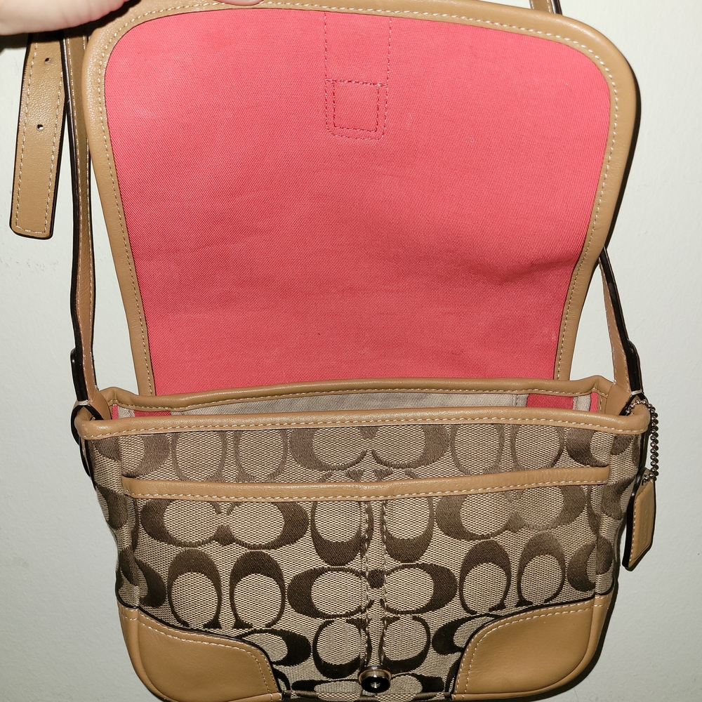 Coach Hadley Signature Field Bag (Style #F30601). - Picture 5 of 12